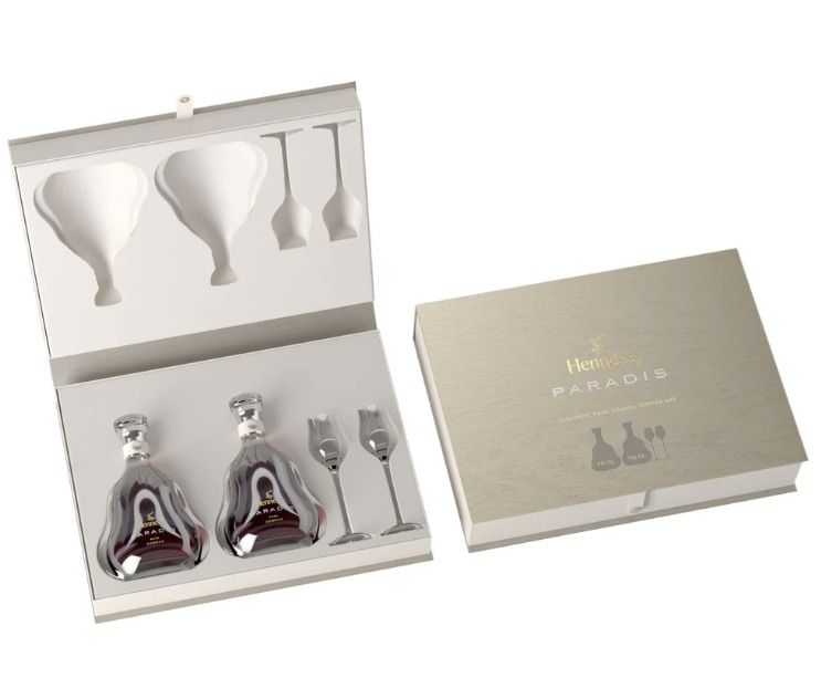 Hennessy Paradis (2 Bottles + 2 Glasses)